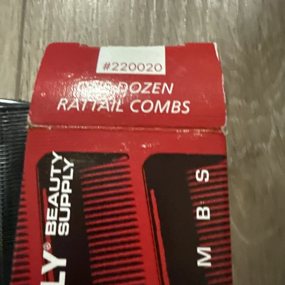 Vintage Studio Beauty‎ & Sally Beauty 220020 18 piece comb set